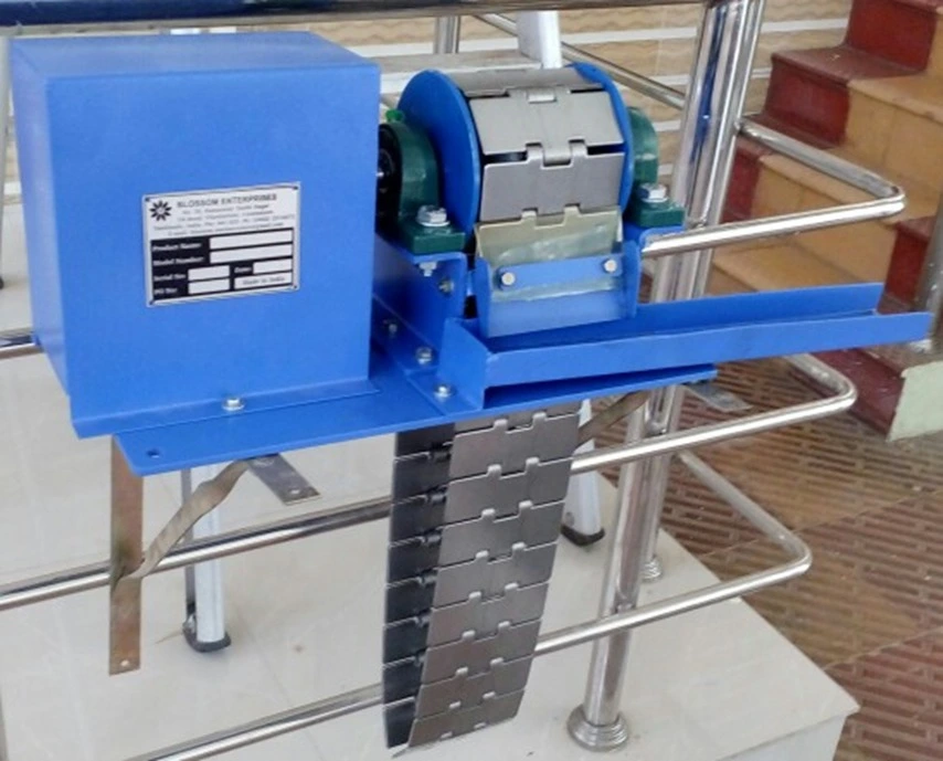 Oil skimmer